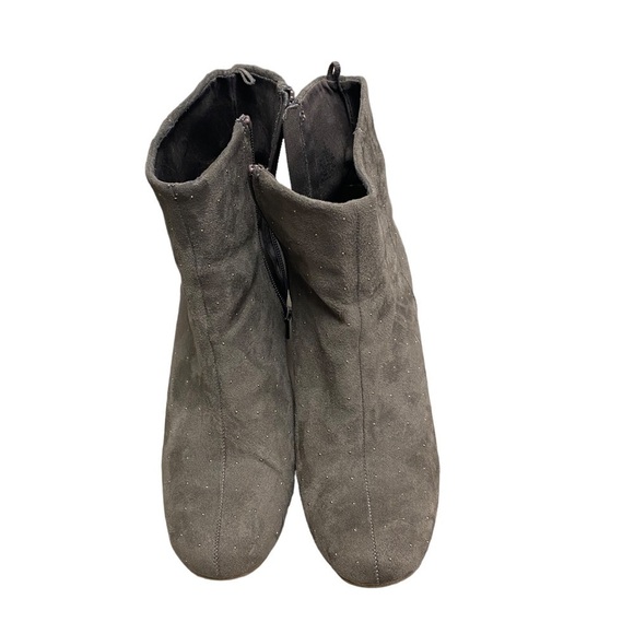 Clearance OLD Navy Ladies booties size 8 taupe with gold beading 3” heel - Picture 1 of 15